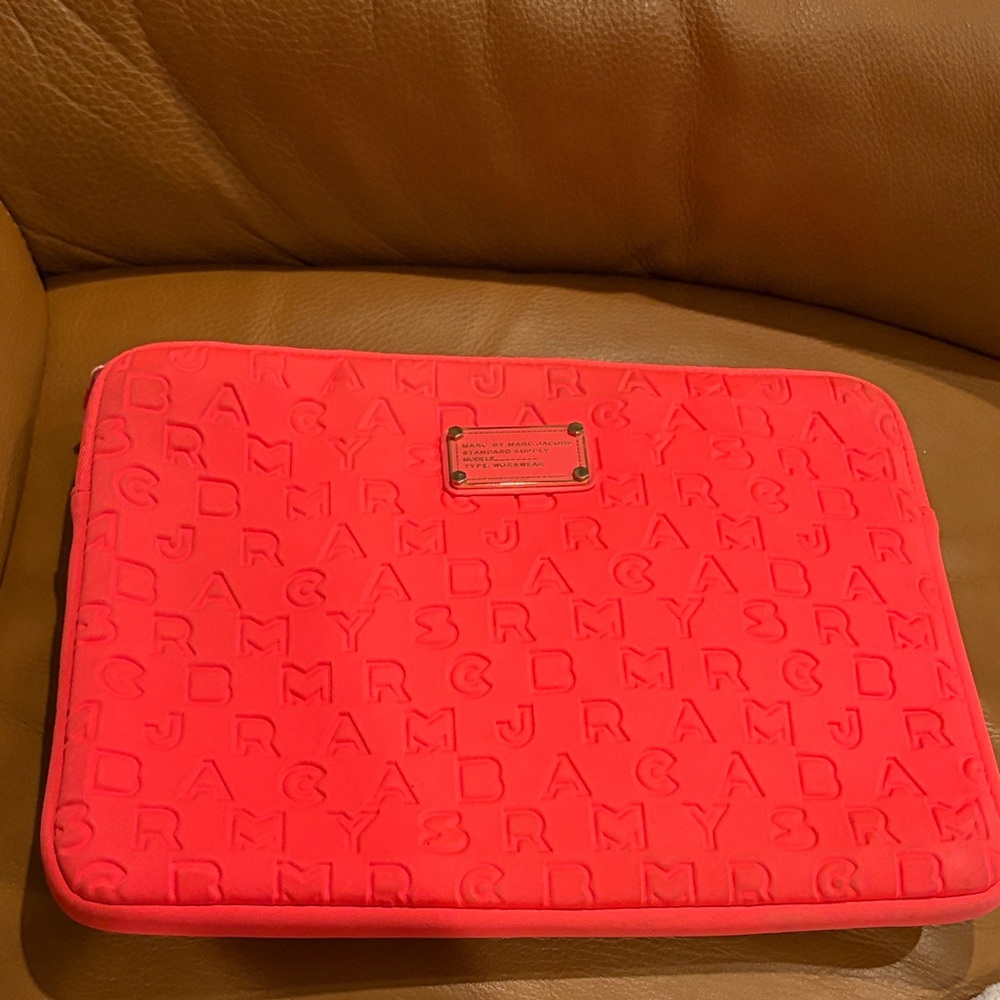 Marc Jacobs Vibrant Pink Tablet Sleeve